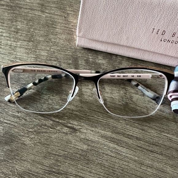 TED BAKER Eyeglasses with Case - Picture 1 of 7
